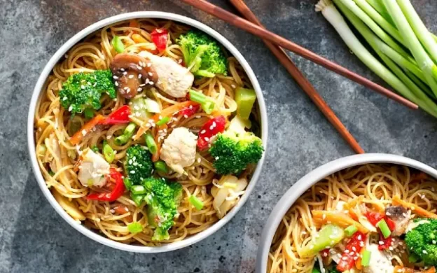 Gout-Friendly Chicken Chow Mein